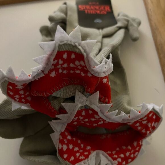 Stranger Things DEMOGORGON Novelty Socks 1 Pair - Picture 3 of 7